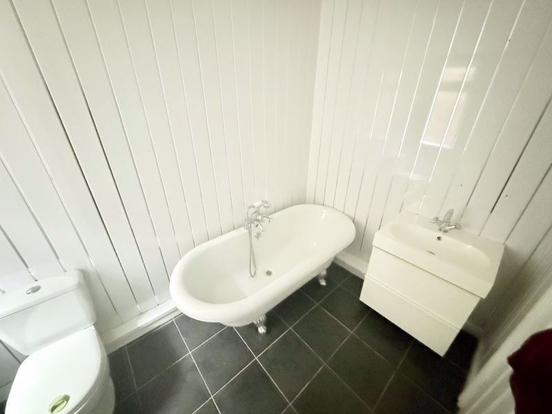 bathroom- click for photo gallery